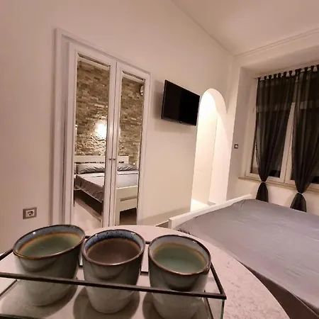Amfiteatar Apartment *